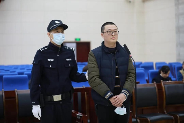 充当新民街黑恶势力“保护伞”，泸州7名辅警获刑！(图7)