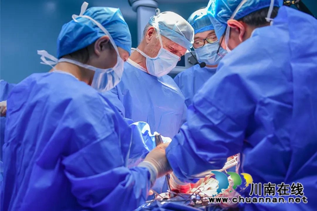 【厉害了】国际标准手术直播,竟引6000人围观!(图8) 【厉害了】国际标准手术直播,竟引6000人围观!(图8)