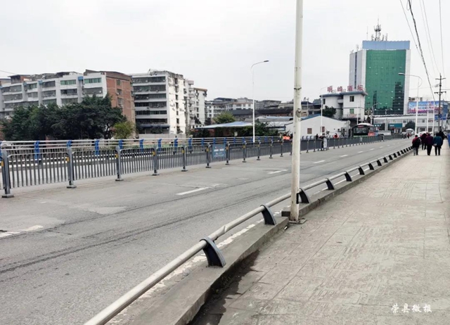 注意!自贡荣县这段路封闭施工了,这样绕行!(图1) 注意!自贡荣县这段路封闭施工了,这样绕行!(图1)