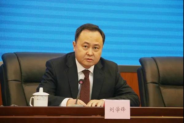 内江中院召开干警大会，宣布主要领导调整(图3)