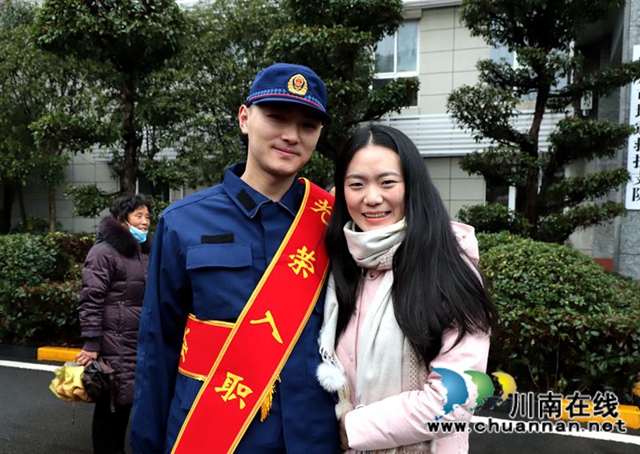 告别战友，踏上新征程！44名泸州籍新消防员即将开启“火焰蓝”生涯(图11)