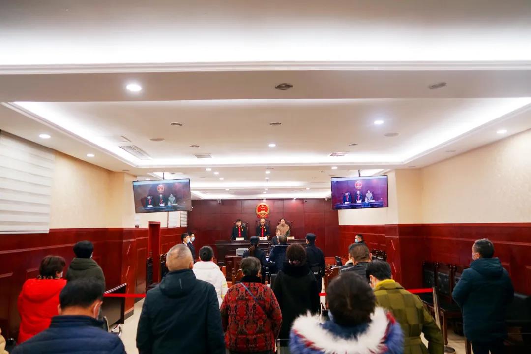 前叙永县运管所所长充当“保护伞”获刑10年半！(图1)