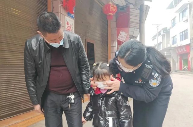 全泸州，唯一的女派出所长。是谁？(图4)