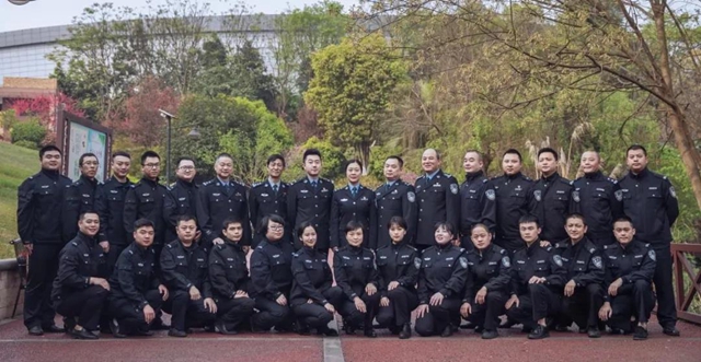 全泸州，唯一的女派出所长。是谁？(图10)