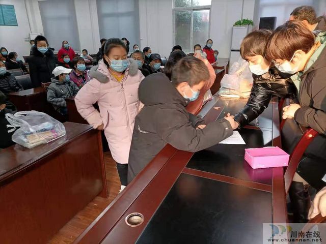 内江经开区靖民镇石马村：大手牵小手，你我共成长(图2)