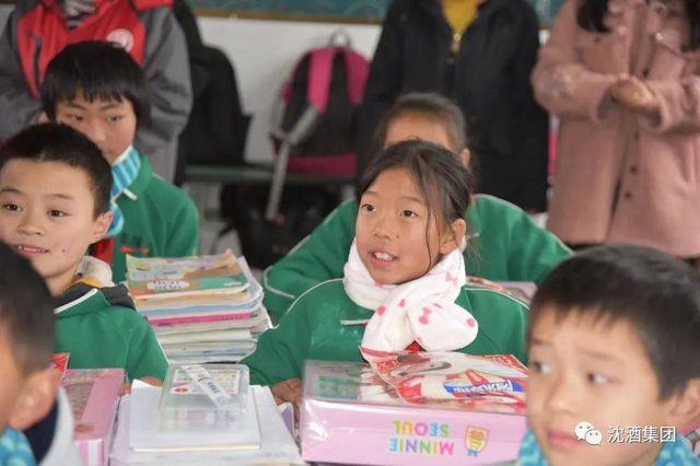 冬雨飘飞，这群人为何行走在大山深处？(图8)