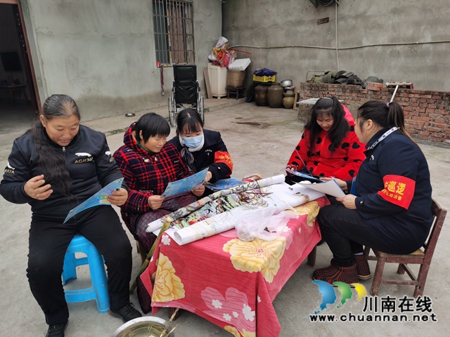 内江经开区靖民镇石马村:禁毒宣传进农家,提升群众满意度(图2) 内江经开区靖民镇石马村:禁毒宣传进农家,提升群众满意度(图2)