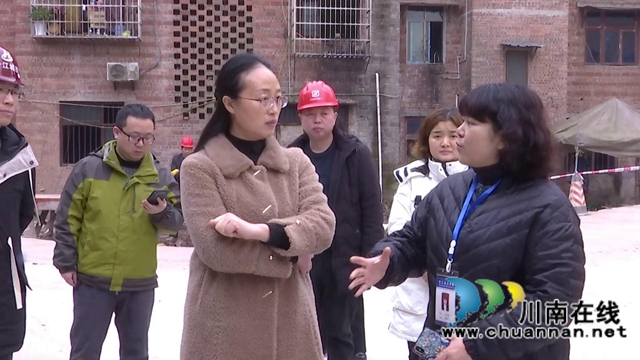 合江县领导调研老旧小区改造工作(图3)