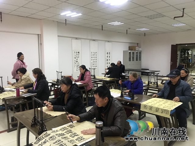 家门口的大学!泸州社区大学丰富群众文化生活(图5) 家门口的大学!泸州社区大学丰富群众文化生活(图5)