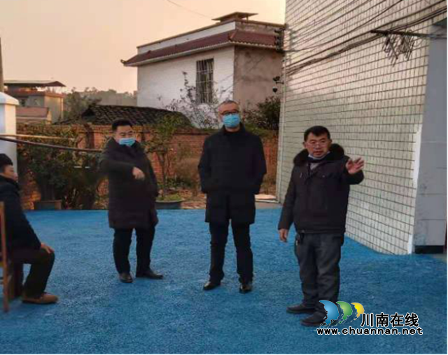 宜宾南溪区副区长向文到长兴镇敬老院调研指导适老化改造工程