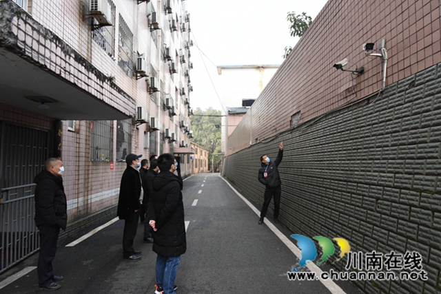 叙永一中:安全隐患排查保平安(图2) 叙永一中:安全隐患排查保平安(图2)