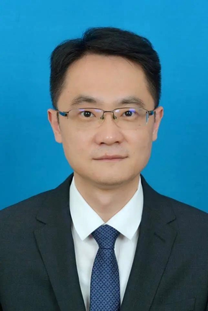 曾廷富当选为内江市人大常委会副主任，王渊当选为内江市监察委员会主任，郑治当选为内江市中级人民法院院长(图2)