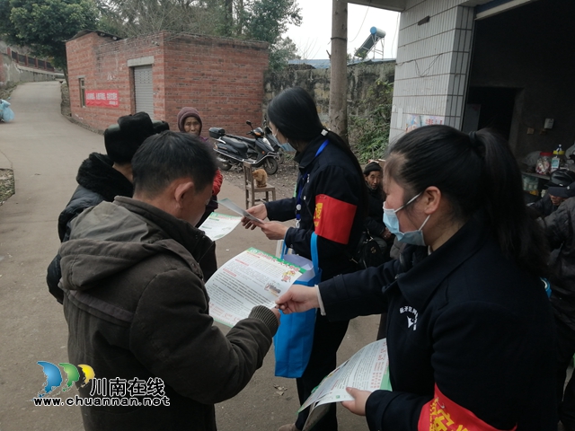 内江经开区靖民镇青冈社区：格格忙宣传，森林防火安全意识记心中(图1)