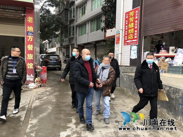 古蔺：“老赖”佯装“外地客人”躲避执行，被拆穿后“蔫”了(图1)