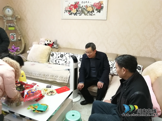 龙马潭区政协党组书记刘鹏飞带队慰问生病党员(图3)