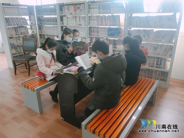 龙马潭区罗汉街道临港社区开展青少年假期读书活动(图2)