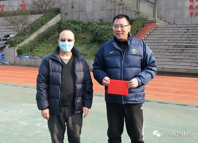 四川省教育厅走访慰问泸州市教师代表(图5)