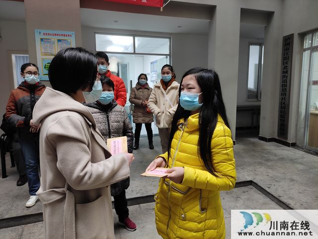 北城街道“暖冬行动”让爱传递 慰问困难青少年(图2) 北城街道“暖冬行动”让爱传递 慰问困难青少年(图2)