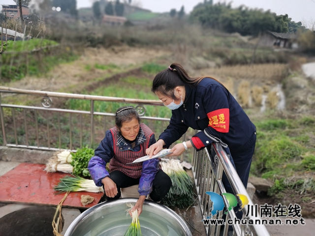 内江经开区靖民镇马村：消防迎新春，为村民送“防火符”(图2)