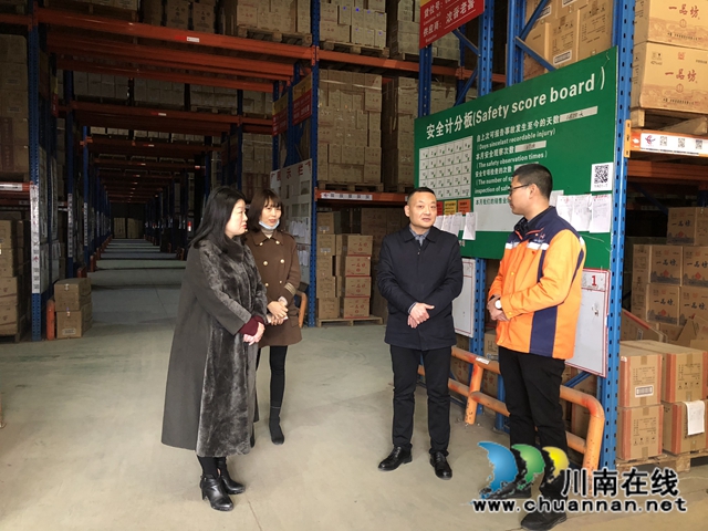 何刚春节前走访慰问龙马潭区民营企业(图2)