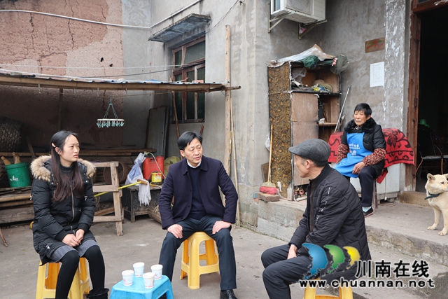 朱大清到泸县云龙镇开展春节“送温暖”活动(图1)