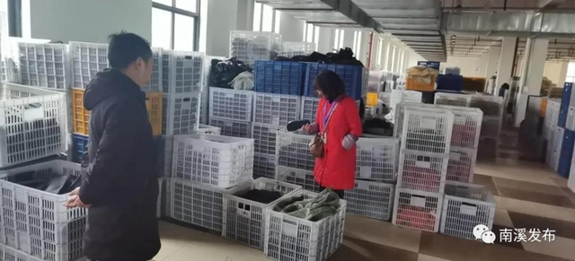 4万双！南溪一公司生产假冒大牌被查！阿迪耐克、GUCCI、LV……(图1)