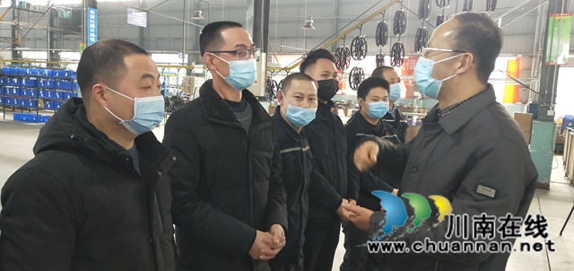 送温暖！省人社厅领导走访慰问泸县农民工及留守家人(图6)