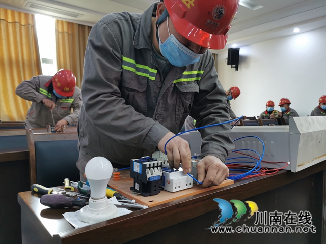 龙马潭区罗汉街道开展“干干净净迎新年”爱国卫生运动志愿活动(图1)