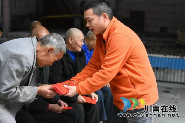 合江先滩镇：暖春走基层，乡贤人士在行动(图2)