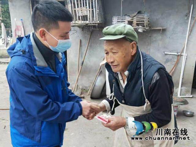 泸县百和镇：冬春救助送温暖，喜笑颜开过春节(图2)