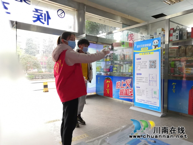 泸县：暖心站点服务返乡农民工(图2)