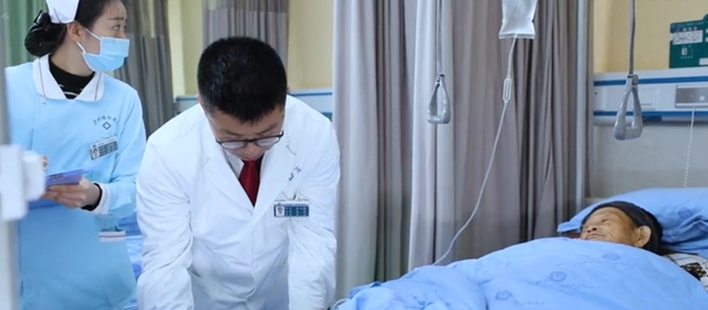 泸州福欣医院：这个除夕夜，因为有您更温暖！(图1)