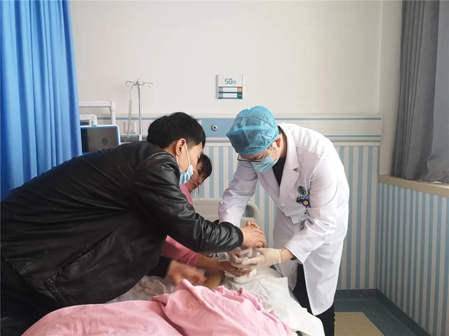 【致敬】春节“不打烊”的医院，他们用坚守向生命致敬！(图25)