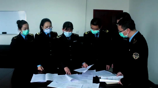 【春雷行动2021】春节有我在，泸州市场监管不打烊！(图1)