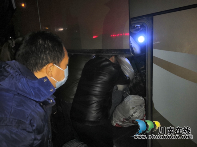 泸县：三个点对点服务农民工返岗出行(图5)