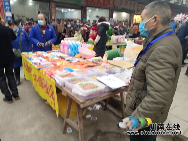 全力保障春耕生产，泸县云龙镇开展农资市场专项检查(图3)