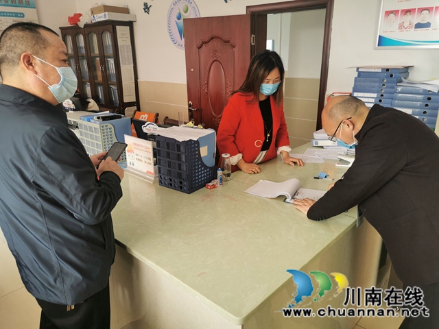 泸县云龙镇开展重大动物疫病防控工作专项督查(图3)