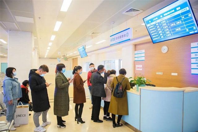 节后首日，西南医大附院门诊量近1.1万人次(图7)