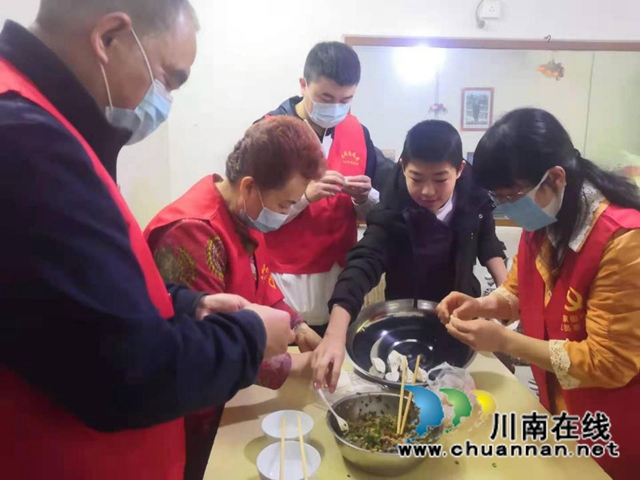 龙马潭区小市街道：关爱留守孩子，温暖幸福年(图1)