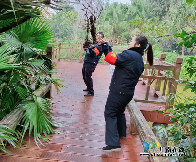 内江经开区交通镇汉晨社区:日巡见隐患,及时处理保平安(图1) 内江经开区交通镇汉晨社区:日巡见隐患,及时处理保平安(图1)