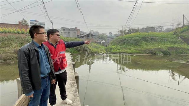 隆昌好男儿！5分钟，只会“狗刨式”的他救起两名落水儿童(图2)