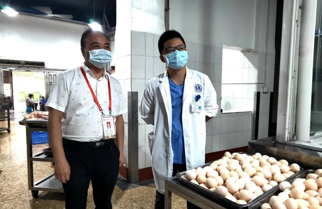 泸二外开学季，这家民营医院这样“蹭热点”好吗？(图9)