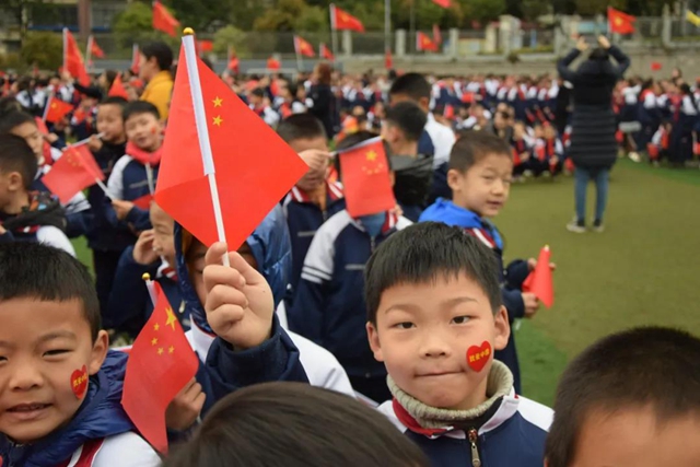“话安全 敬英雄 学党史 抒梦想”，泸州十八中别样开学第一课干货满满(图12)