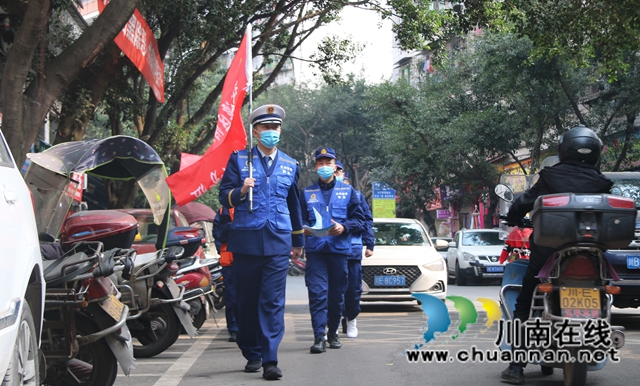 龙马潭区消防救援大队社会宣传服务队为消防安全加持“红蓝BUFF”(图8)