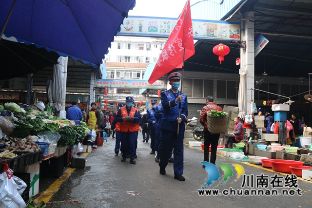 龙马潭区消防救援大队社会宣传服务队为消防安全加持“红蓝BUFF”(图6)