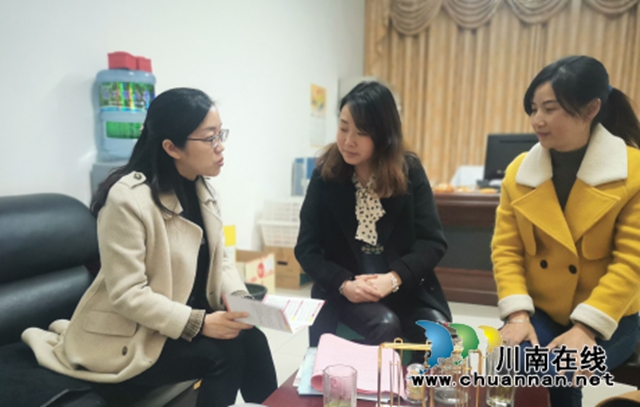 合江县人社局：学雷锋，走基层，“面对面”服务惠民生(图2)