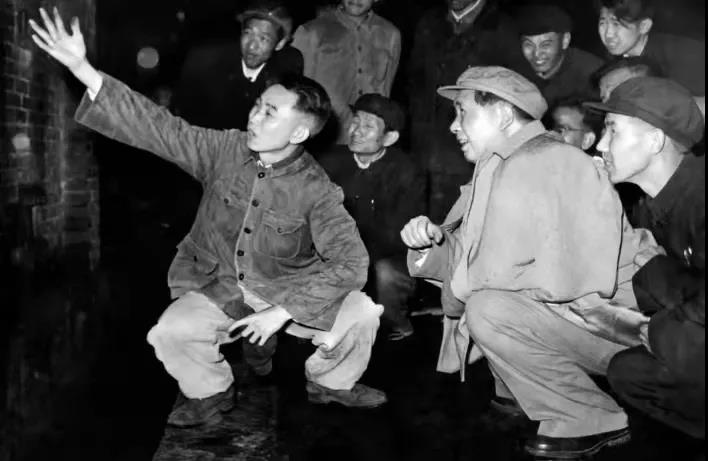 红色记忆：毛主席曾亲自视察内江这里，并留下了一张著名的照片(图1)