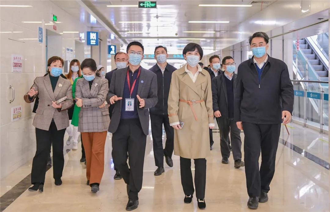 省卫健委党组书记敬静：让西南医大附院成为高质量发展的样板(图2)