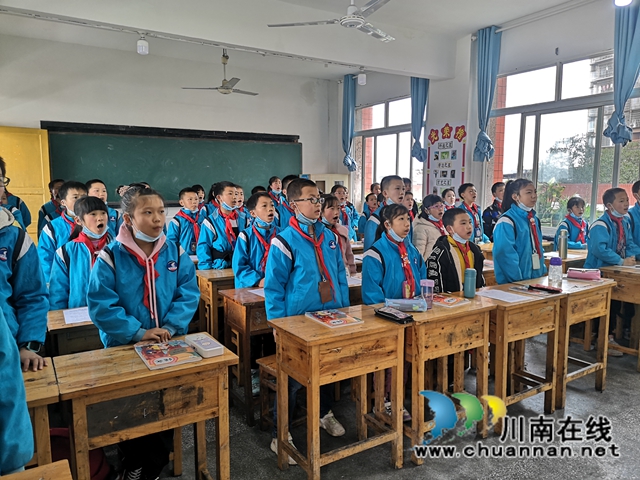 泸县得胜小学开展“重读先烈诗章”班会活动(图6)