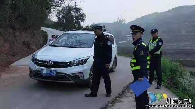 百和镇开展道路交通“五统一、五联动”联合执法行动(图1) 百和镇开展道路交通“五统一、五联动”联合执法行动(图1)